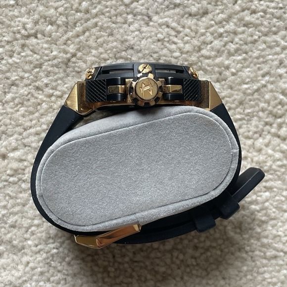 Invicta Reserve Cronograph Mens Watch Black Gold‎ Model 18342 Water Resistant - Picture 3 of 8